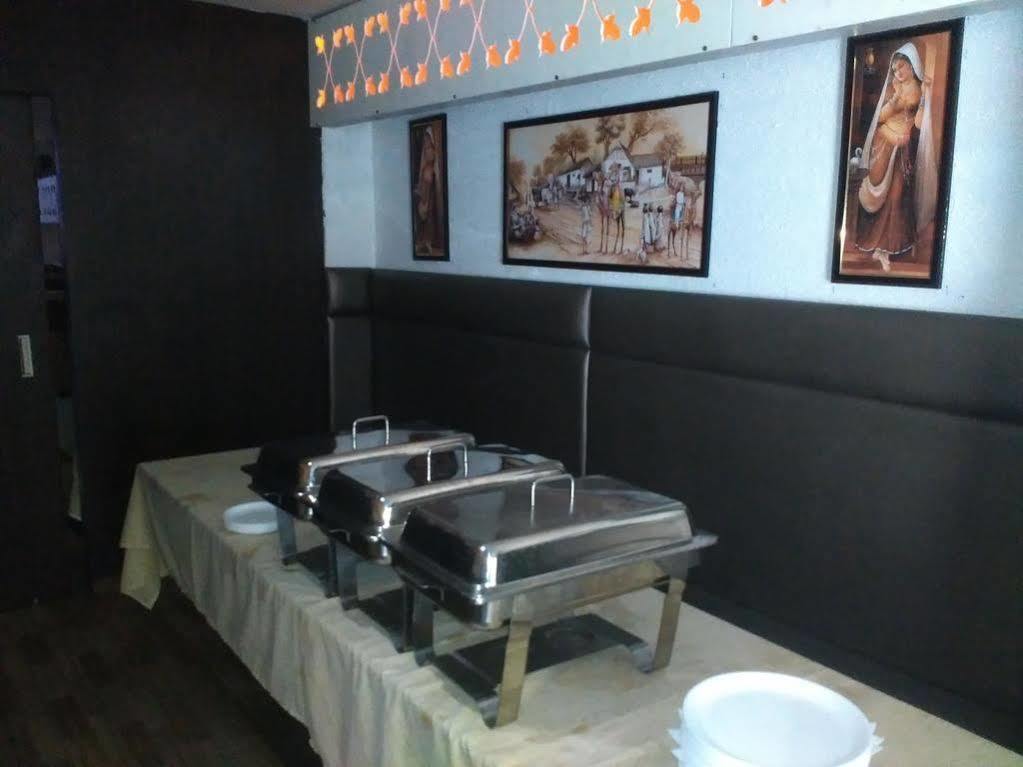 Fabhotel Keerthi'S Anupama - Nr Indira Gandhi Stadium Vijayawāda المظهر الخارجي الصورة