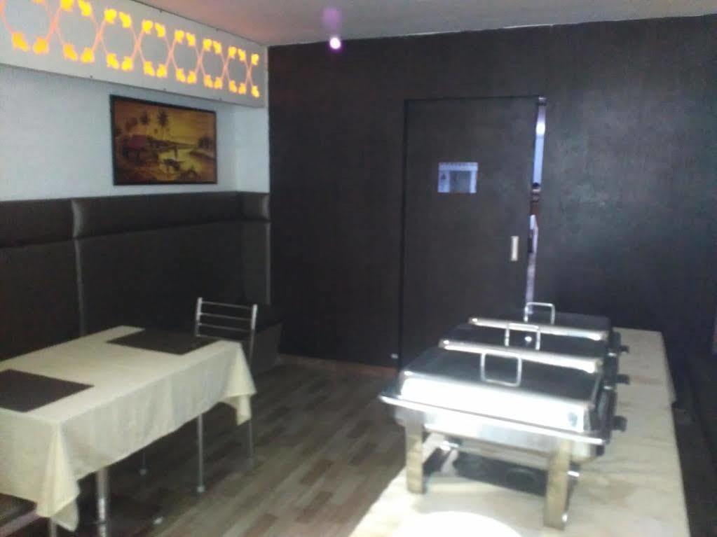 Fabhotel Keerthi'S Anupama - Nr Indira Gandhi Stadium Vijayawāda المظهر الخارجي الصورة